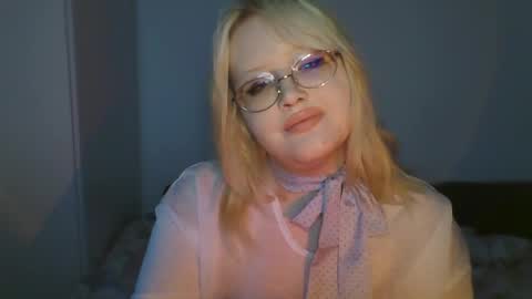 elayne_sweet online show from May 26, 2026, 6:09 am
