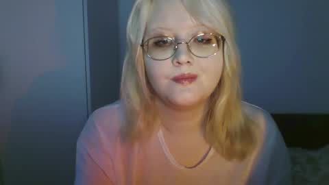 elayne_sweet online show from June 7, 2026, 6:06 am