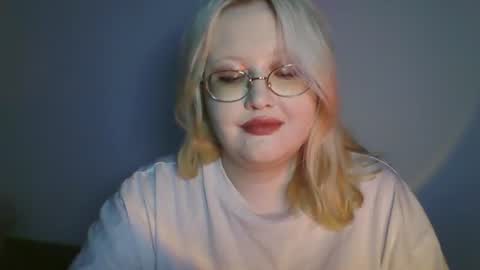 elayne_sweet online show from June 30, 2026, 6:03 am