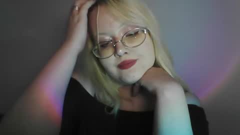 elayne_sweet online show from July 14, 2026, 10:21 am