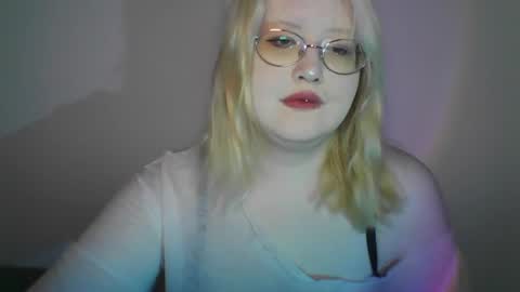 elayne_sweet online show from July 17, 2026, 6:09 am