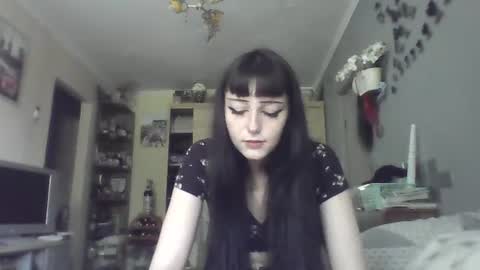 Lia online show from June 12, 2026, 12:15 pm