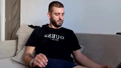 Snapshot of elchapoguzman95 chatting on October 29, 2025, 9:55 am elchapoguzman95 online show from October 29, 2025, 9:55 am