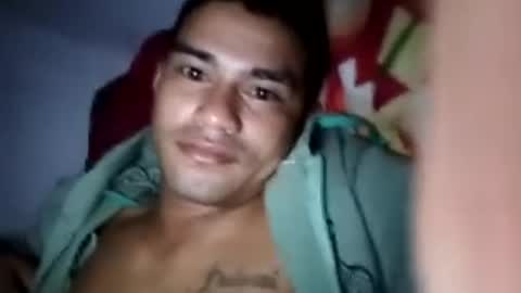 elchocorrat online show from August 3, 2026, 4:11 am