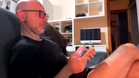 Snapshot of eldiablo844 chatting on February 12, 2025, 5:37 pm Eldiablo844 online show from February 12, 2025, 5:37 pm