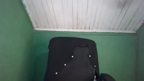 Snapshot of eldie69 chatting on February 6, 2026, 10:29 am eldie69 online show from February 6, 2026, 10:29 am