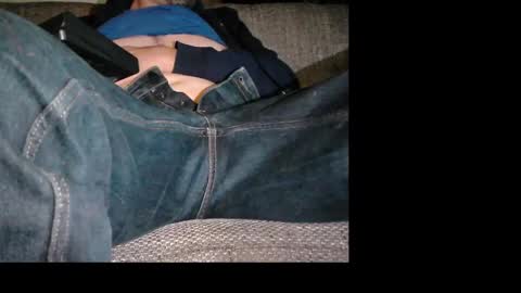 Snapshot of eldonan chatting on December 2, 2025, 5:30 pm Nando online show from December 2, 2025, 5:30 pm