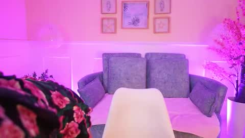 Electra Jones online show from February 26, 2026, 11:31 am