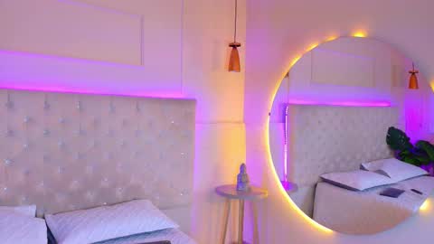 ELECTRA  online show from October 31, 2025, 2:40 pm