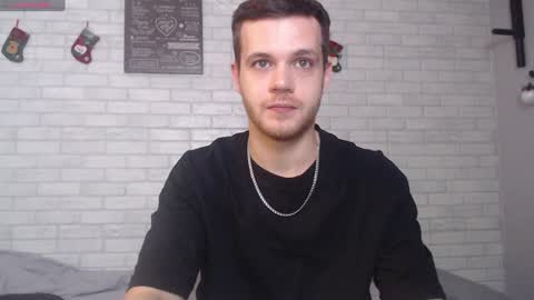 Snapshot of electric_smile chatting on January 2, 2025, 7:51 pm Alex online show from January 2, 2025, 7:51 pm