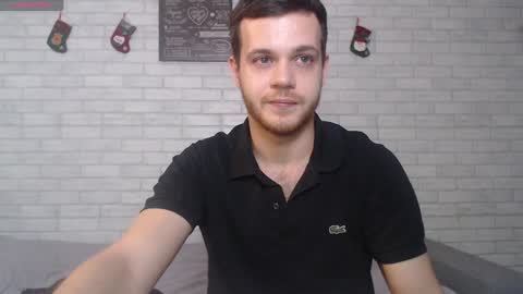Snapshot of electric_smile chatting on January 8, 2025, 10:16 pm Alex online show from January 8, 2025, 10:16 pm