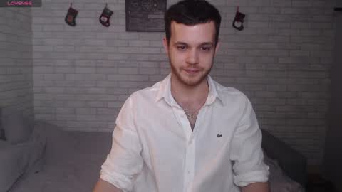 Snapshot of electric_smile chatting on January 9, 2025, 2:40 pm Alex online show from January 9, 2025, 2:40 pm
