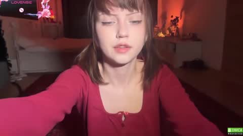 Snapshot of electric_woman chatting on April 10, 2026, 6:34 pm Aleksa online show from April 10, 2026, 6:34 pm