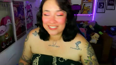 Alejandra online show from October 7, 2025, 4:53 am