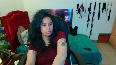 elektra online show from February 26, 2025, 5:28 pm