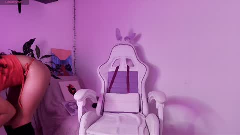 Snapshot of elektra_williams chatting on March 1, 2025, 2:37 am elektra_williams online show from March 1, 2025, 2:37 am