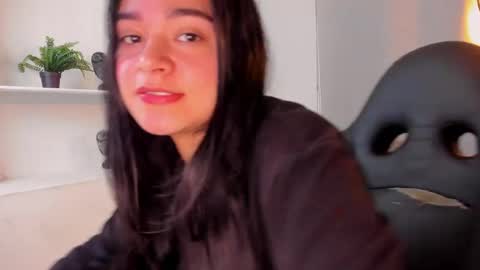 Elen CR online show from October 11, 2025, 1:20 pm