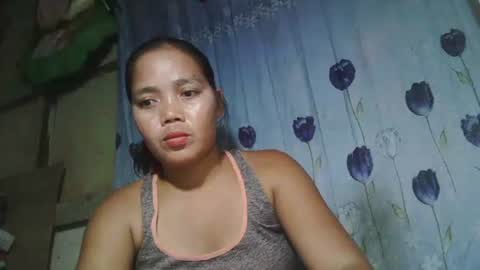 Snapshot of elena_babe33 chatting on October 13, 2025, 4:23 am elena_babe33 online show from October 13, 2025, 4:23 am