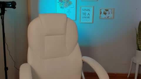 Elena online show from January 20, 2025, 9:01 pm