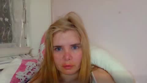 Snapshot of elenaflirt chatting on February 5, 2026, 5:50 pm Elena online show from February 5, 2026, 5:50 pm