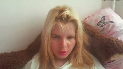 Elena online show from May 26, 2026, 2:35 pm
