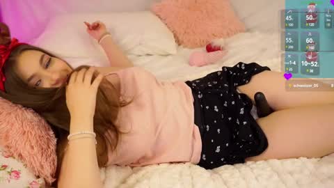 Snapshot of elenefrail chatting on December 27, 2024, 12:23 pm Isabella - streaming MondayTuesdayWednesdayFridaySaturdaySunday online show from December 27, 2024, 12:23 pm