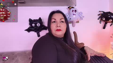 elenna_boobs_ online show from October 14, 2025, 2:56 am