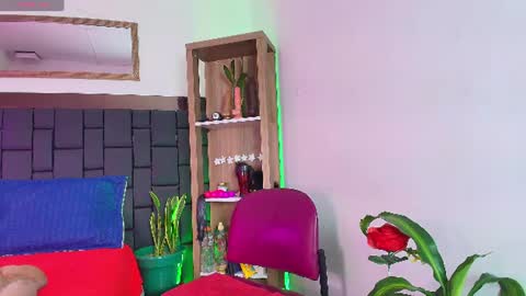 elenna_boobs_ online show from July 22, 2026, 3:09 am