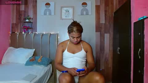 eletrabrowns online show from March 1, 2026, 9:17 pm