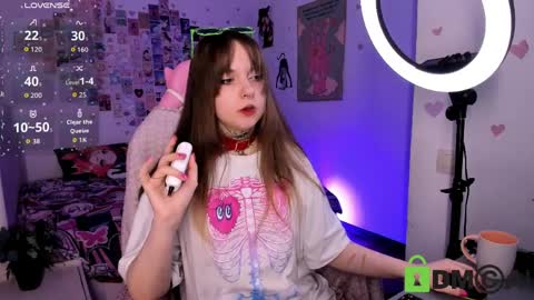 Kira online show from April 2, 2026, 9:12 pm