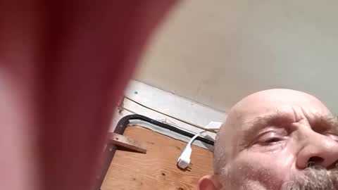 elfisum2 online show from May 7, 2026, 5:18 pm
