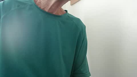 elfyonee online show from September 9, 2025, 7:41 am