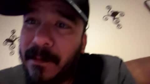 elgatonegrodelah online show from April 25, 2026, 6:49 am