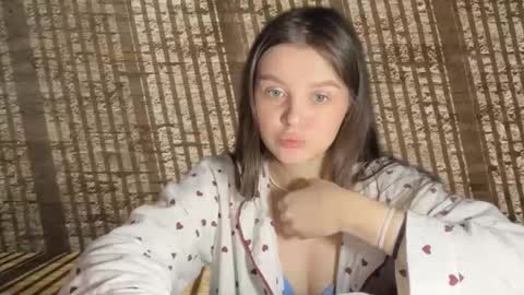 eli_kuper_777 online show from April 27, 2026, 9:35 pm