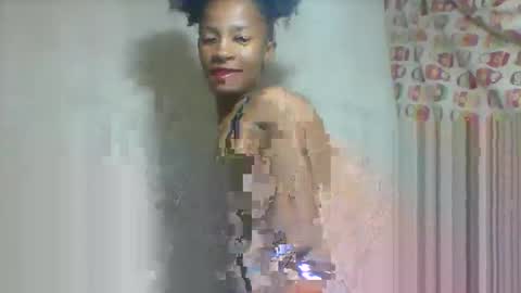 elia011 online show from May 25, 2026, 6:36 pm