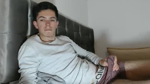 Snapshot of elian_tg chatting on September 18, 2025, 11:40 pm Elian online show from September 18, 2025, 11:40 pm