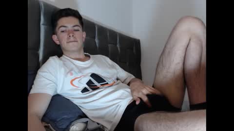 Snapshot of elian_tg chatting on September 23, 2025, 10:57 pm Elian online show from September 23, 2025, 10:57 pm