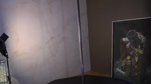 Ellie online show from April 11, 2026, 7:45 am