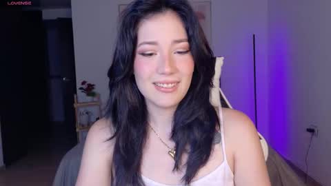Snapshot of eliiih_ chatting on October 23, 2025, 3:39 am eliiih_ online show from October 23, 2025, 3:39 am