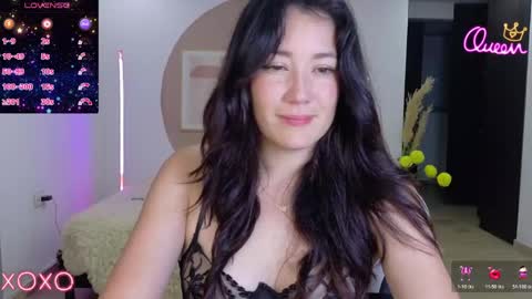 eliiih_ online show from May 25, 2026, 11:44 pm