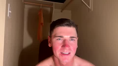 elijahkinky24 online show from May 15, 2026, 11:01 pm