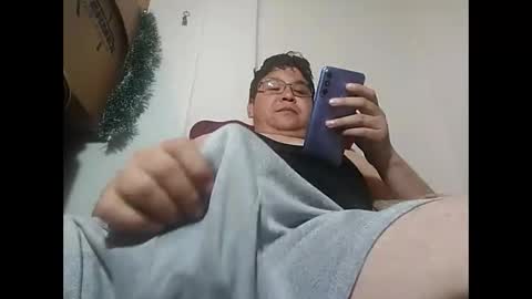 Snapshot of elimposstor chatting on December 31, 2024, 11:06 pm elimposstor online show from December 31, 2024, 11:06 pm