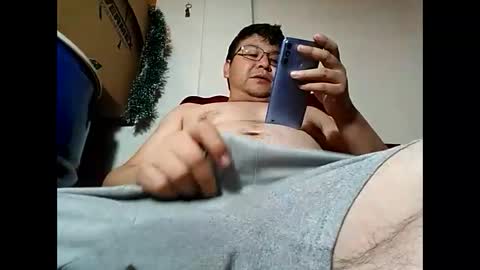 Snapshot of elimposstor chatting on January 6, 2025, 6:03 am elimposstor online show from January 6, 2025, 6:03 am