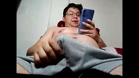 Snapshot of elimposstor chatting on January 16, 2025, 5:42 am elimposstor online show from January 16, 2025, 5:42 am