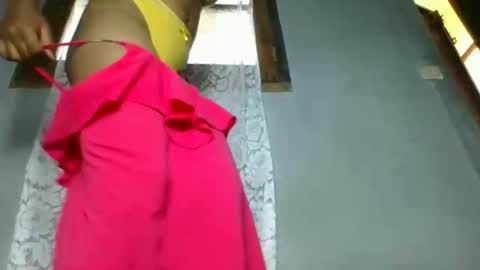 elina981 online show from March 5, 2026, 11:28 am