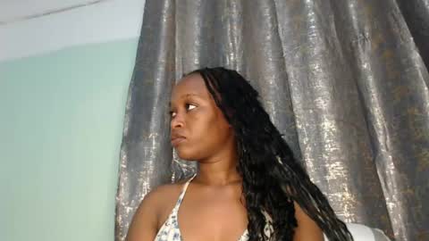 Snapshot of elina_gee chatting on July 9, 2026, 9:02 am elina_gee online show from July 9, 2026, 9:02 am