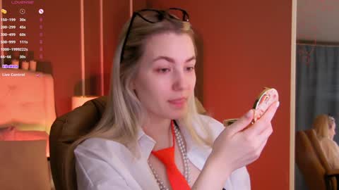 Elina online show from February 4, 2025, 1:13 am