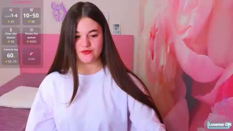 ElinaMils online show from April 15, 2026, 11:50 am