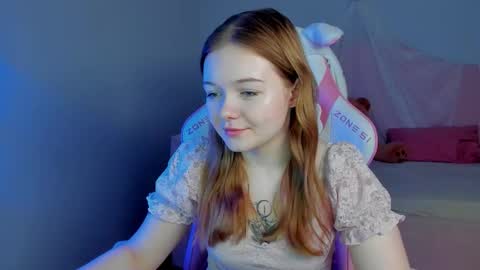 Snapshot of elinavale chatting on March 16, 2026, 5:13 am elinavale online show from March 16, 2026, 5:13 am