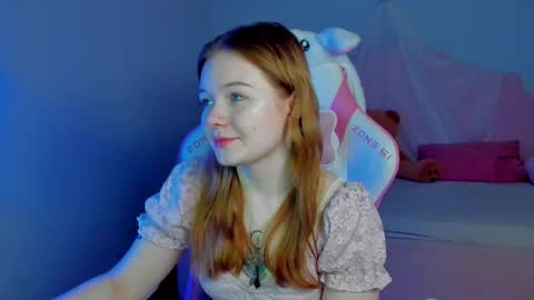 Snapshot of elinavale chatting on March 16, 2026, 5:44 am elinavale online show from March 16, 2026, 5:44 am